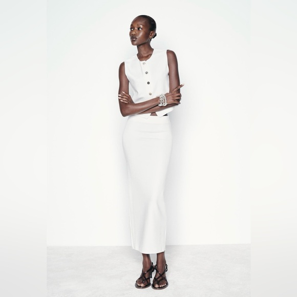 One set knit vest and skirt - Picture 3 of 5